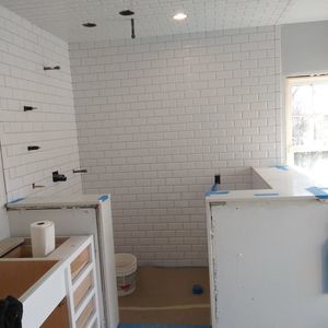 Meet your Posher, Tomas